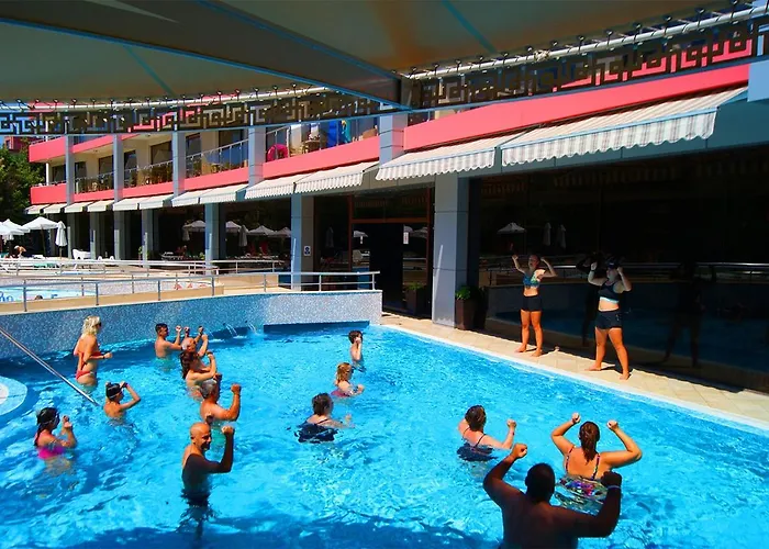 Flamingo Sunny Хотел 4*