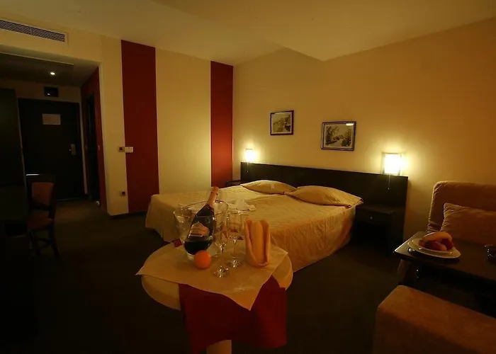 Flamingo Sunny Хотел