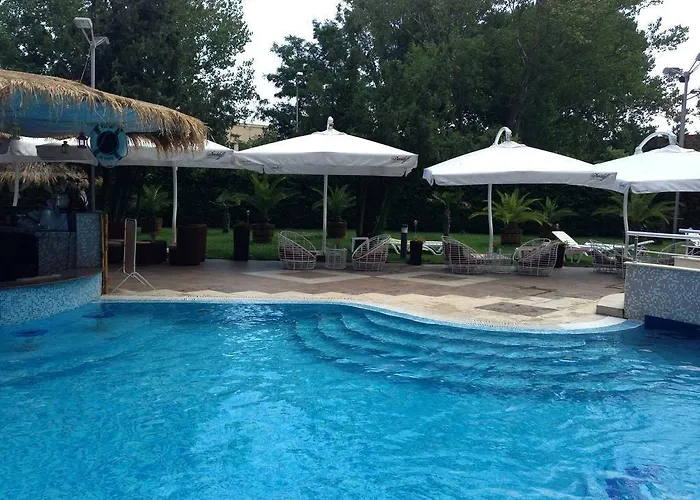 Хотел Flamingo Sunny