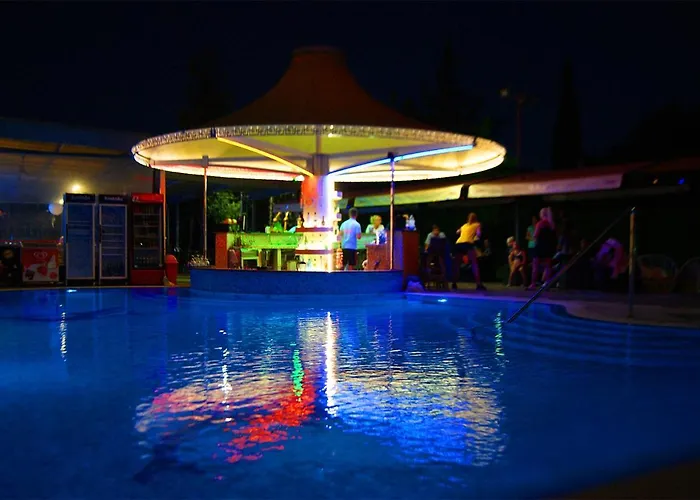 Flamingo Sunny מלון