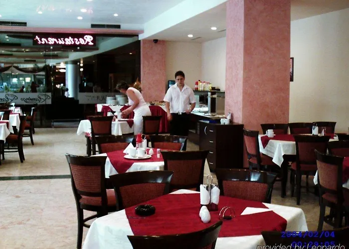 Flamingo Sunny מלון 4*