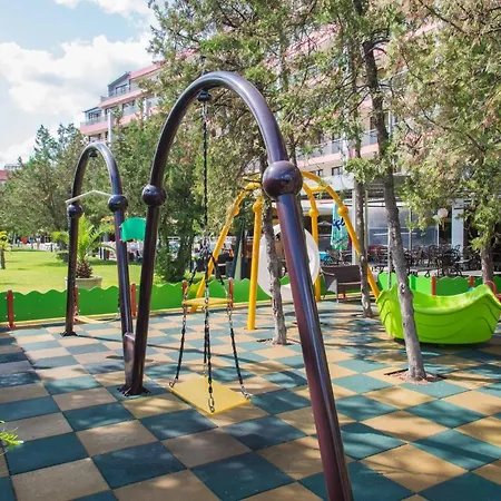 Flamingo Sunny Hotell 4*